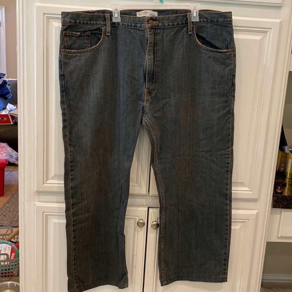 Levi Strauss straight Jean 44 waist 27.5 inseam